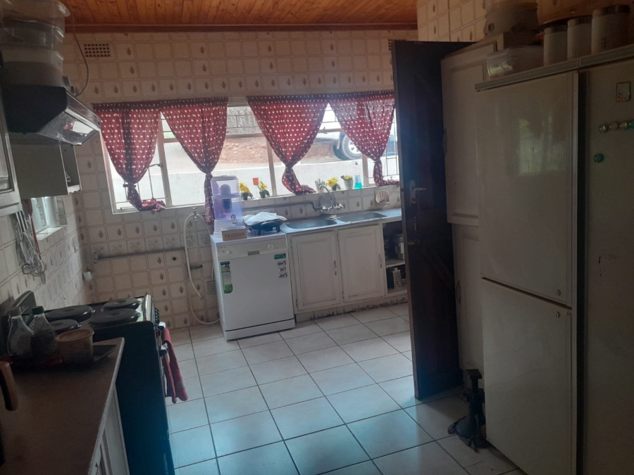 4 Bedroom Property for Sale in Protea Park North West